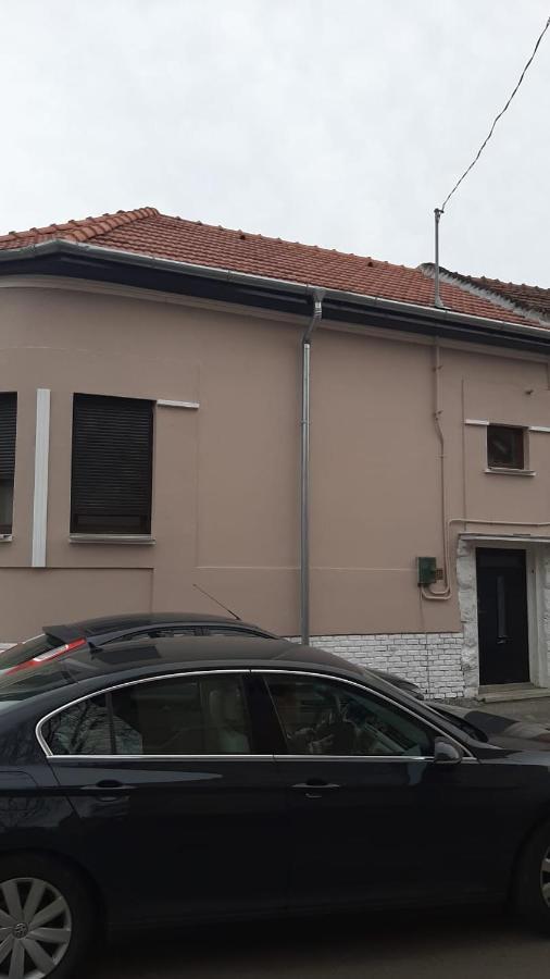 Villa Casa Isa Oradea Exterior foto